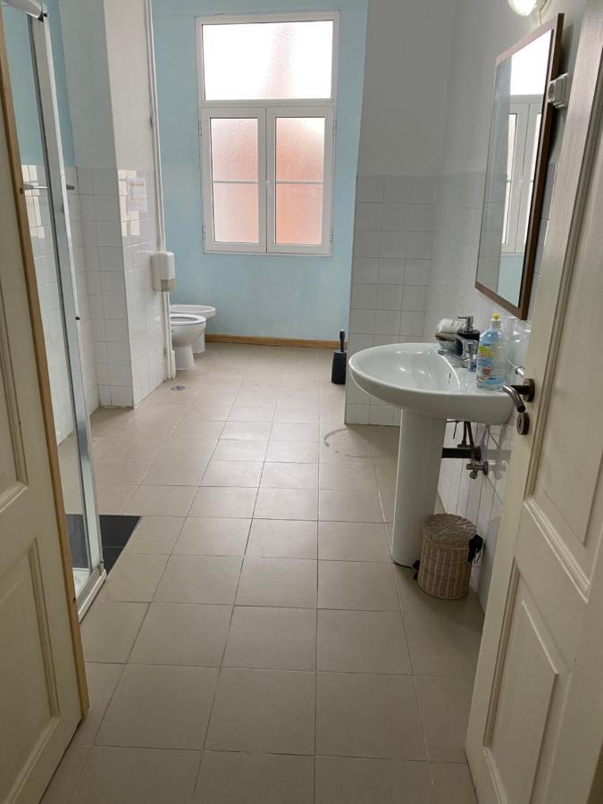 Nature Chiado 2- Cozy Little Double Room With Shared Bathroom Lisboa Exterior foto